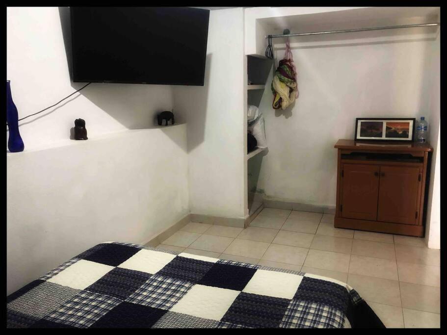 Departamento amueblado céntrico, muy confortable, accesible y con AA Bacalar Exterior foto