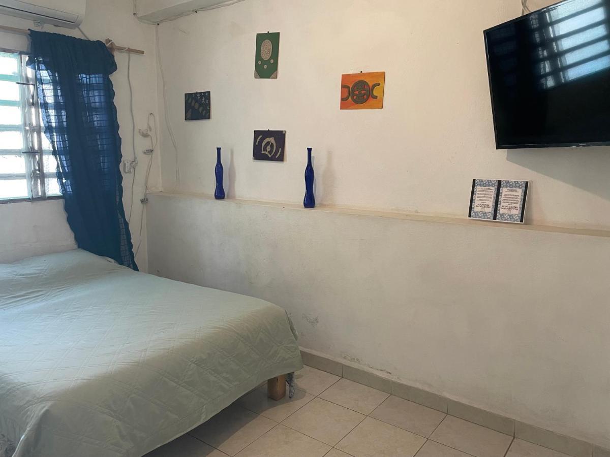 Departamento amueblado céntrico, muy confortable, accesible y con AA Bacalar Exterior foto